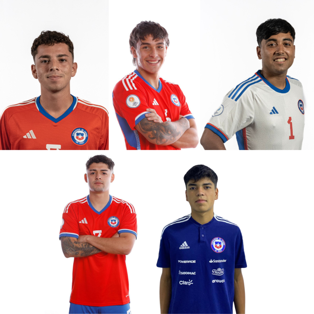 Parte de la selección de fútbol playa de la UNAP